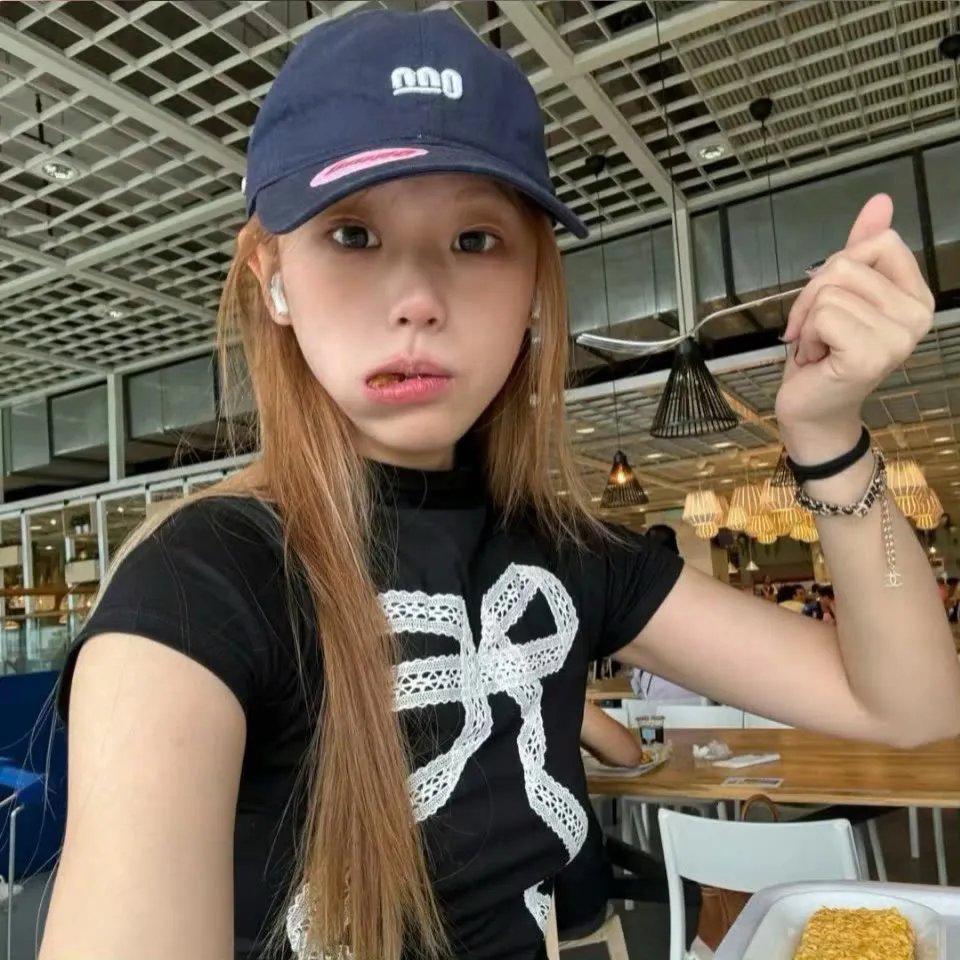 捣蛋双宝海报